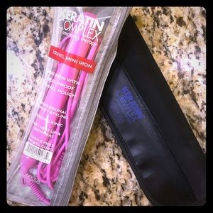 Travel mini flat iron